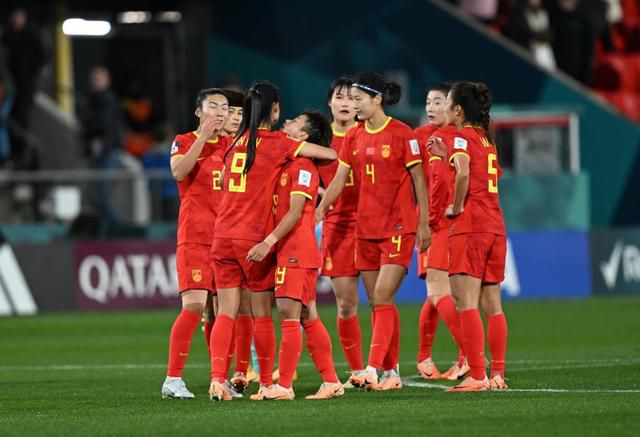 当地时间10月25日19:00，第54届大钟奖国际电影节颁奖典礼（以下简称;大钟奖）在首尔世宗文化会馆大剧场举行